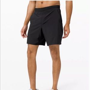 NWT Lululemon PACE BREAKER SHORT 7" - LINED. Black. Size M. Equinox Logo.